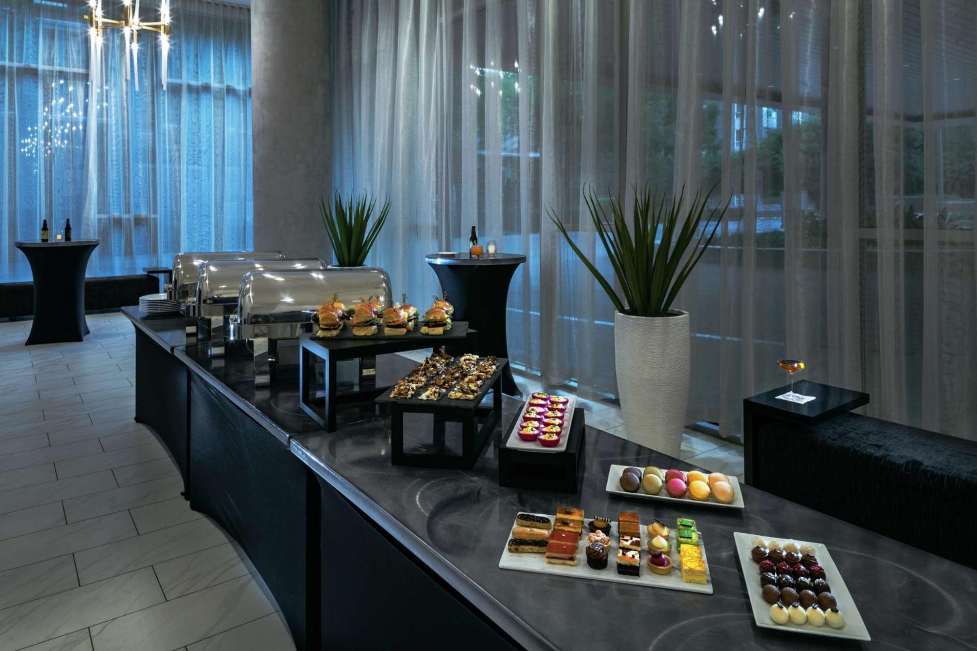 Hilton Garden Inn Seattle Bellevue Downtown, Wa Eksteriør billede